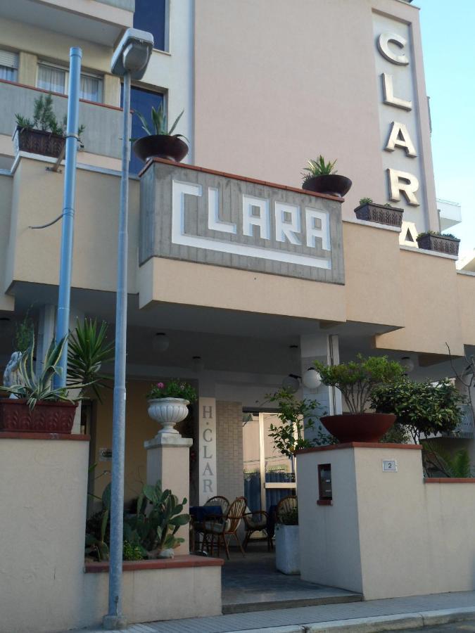 ריצ'יונה Hotel Clara מראה חיצוני תמונה