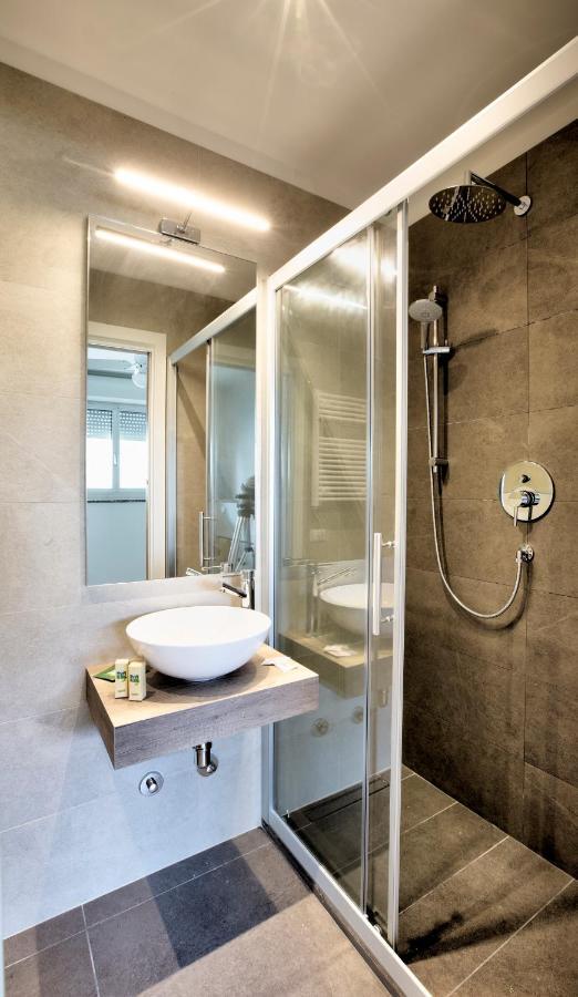 ריצ'יונה Hotel Clara מראה חיצוני תמונה